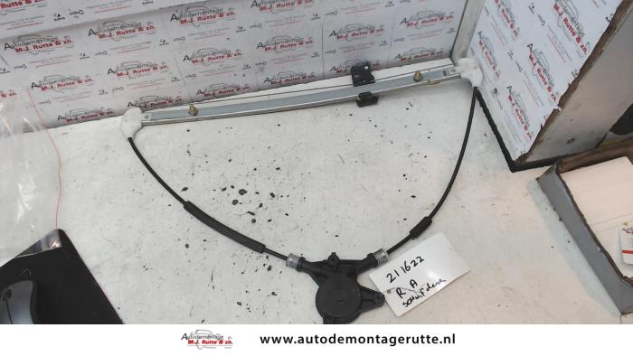 Gebruikte Raammechaniek 4Deurs rechts-achter Mazda 5. O89151
