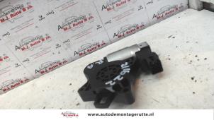O90112 Gebruikte motor electrisch raam Mazda 5.