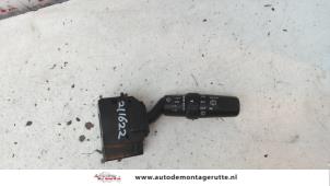 O103433 Gebruikte schakelaar ruitenwisser Mazda 5.