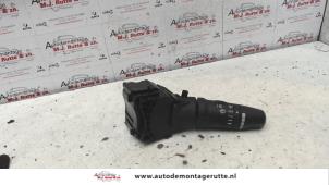 O103468 Gebruikte ruitenwis schakelaar Nissan Primera