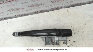 O80757 Gebruikte deurgreep 2deurs rechts Peugeot 207