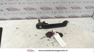 O79726 Gebruikte portiergreep 2deurs links Volkswagen Golf