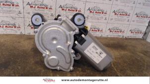 O96897 Gebruikte ruitenwissermotor achter Fiat 500