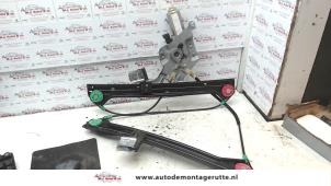 O77834 Gebruikte ruitmechaniek 2deurs links-voor Saab 9-3