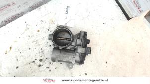 O123185 Gebruikte gasklephuis Peugeot 207