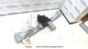 O88881 Gebruikte ruitmechaniek 4deurs links-achter Fiat Bravo