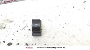 O107405 Gebruikte ruit schakelaar elektrisch Fiat Bravo