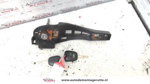 O81626 Gebruikte cilinderslot portier links Citroen Pluriel