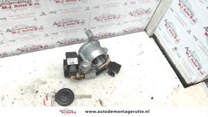 O114381 Gebruikte sleutel+contactslot Mitsubishi Colt