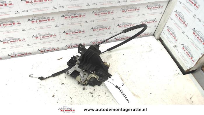 Gebruikte Slotmechaniek Portier 2Deurs links Volkswagen Lupo O82373