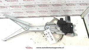 O79059 Gebruikte raammechaniek 4deurs rechts-voor Opel Zafira