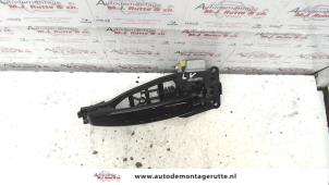 O80071 Gebruikte deurgreep 4deurs links-voor Opel Zafira