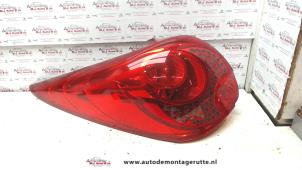 O93693 Gebruikte achterlicht links Peugeot 207
