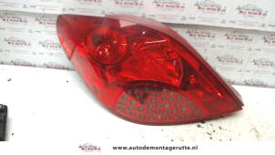 O93692 Gebruikte achterlicht links Peugeot 207