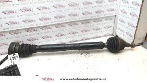 O111443 Gebruikte steekas rechts-voor Audi A3