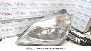 O71908 Gebruikte linker koplamp Mercedes Vaneo