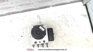 O114776 Gebruikte abs pomp Opel Combo