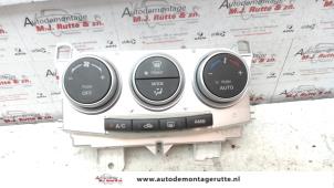 O100337 Gebruikte chaufage bedieningspaneel Mazda 5.