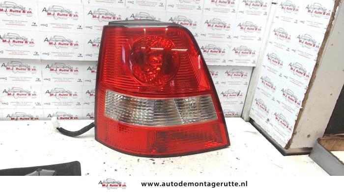 Gebruikte Achterlicht links Kia Sorento O93477