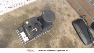 Gebruikte Deurvergrendeling Vacuumpomp Elektrisch Audi A3 (8L1) 1.9 TDI 110 Prijs op aanvraag aangeboden door Autodemontage M.J. Rutte B.V.
