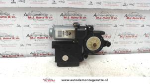 O90154 Gebruikte motor electrisch raam Skoda Fabia