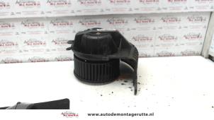 O130254 Gebruikte kachel ventilatiemotor Renault Scenic