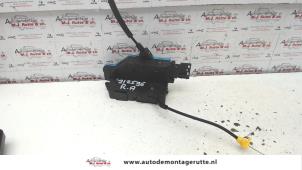 O84014 Gebruikte deurslot mechaniek 4deurs rechts-achter Peugeot 207