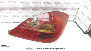 O94540 Gebruikte achterlicht rechts Opel Tigra