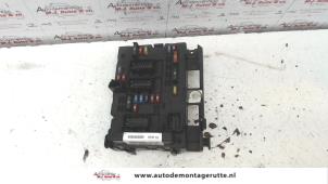 O119454 Gebruikte zekeringkast Peugeot 307