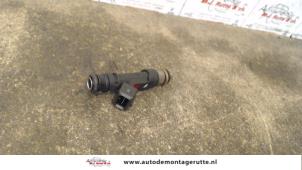 O121305 Gebruikte injector (benzine injectie) Opel Corsa