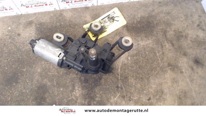 Ruitenwissermotor achter van een Ford Fiesta 5 (JD/JH) 1.6 16V 2006