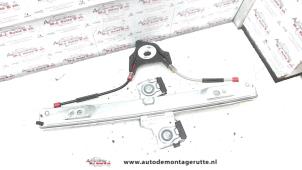 O79024 Gebruikte ruitmechaniek 4deurs rechts-voor Ford Fiesta