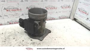 O116467 Gebruikte luchthoeveelheidsmeter Mazda 626