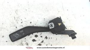O101634 Gebruikte schakelaar richtingaanwijzer Volkswagen Golf Plus