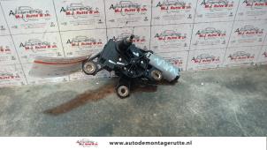 O96873 Gebruikte motor ruitenwisser achter Volkswagen Golf