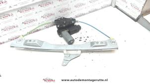 O78004 Gebruikte ruitmechaniek 4deurs links-voor Opel Corsa