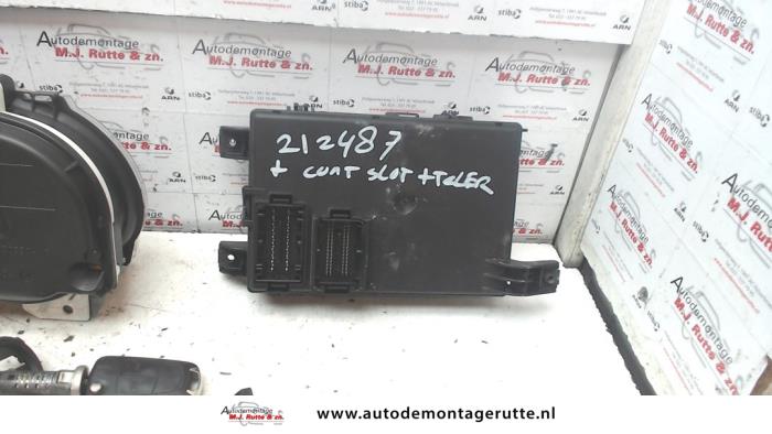 Slotenset Cilinder (compleet) van een Opel Corsa D 1.2 16V 2007