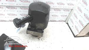 O112783 Gebruikte servo elektrisch Peugeot 407