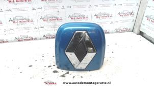 O90565 Gebruikte schakelaar achterklep Renault Clio