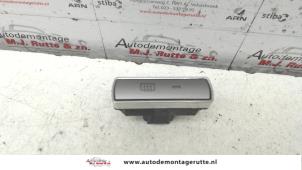 O106684 Gebruikte schakelaar achteruitverwarming Ford Mondeo