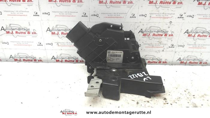 Gebruikte Deurslot Mechaniek 4Deurs links-voor Ford Mondeo O82853