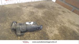 O115457 Gebruikte ruitensproeierpomp voor Citroen C1