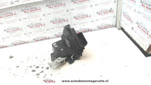 O83540 Gebruikte deurslot mechaniek 4deurs rechts-voor Ford Mondeo