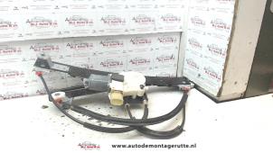 O79020 Gebruikte ruitmechaniek 4deurs rechts-voor Ford Mondeo