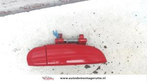 O81069 Gebruikte portiergreep 4deurs rechts-voor Hyundai I10