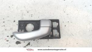 O89614 Gebruikte portiergreep 4deurs rechts-achter Hyundai I10