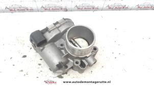 O122334 Gebruikte gasklephuis Ford Fiesta