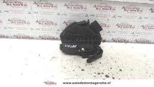 O82603 Gebruikte slotmechaniek portier 2deurs rechts Ford Fiesta