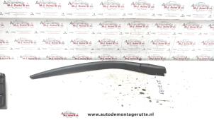 O97373 Gebruikte ruitenwisserarm achter Ford KA