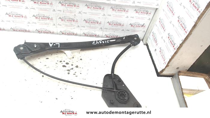 Gebruikte Raammechaniek 4Deurs links-achter Skoda Rapid O88923